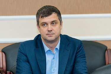 Депутаты соберутся на внеочередное заседание парламента региона